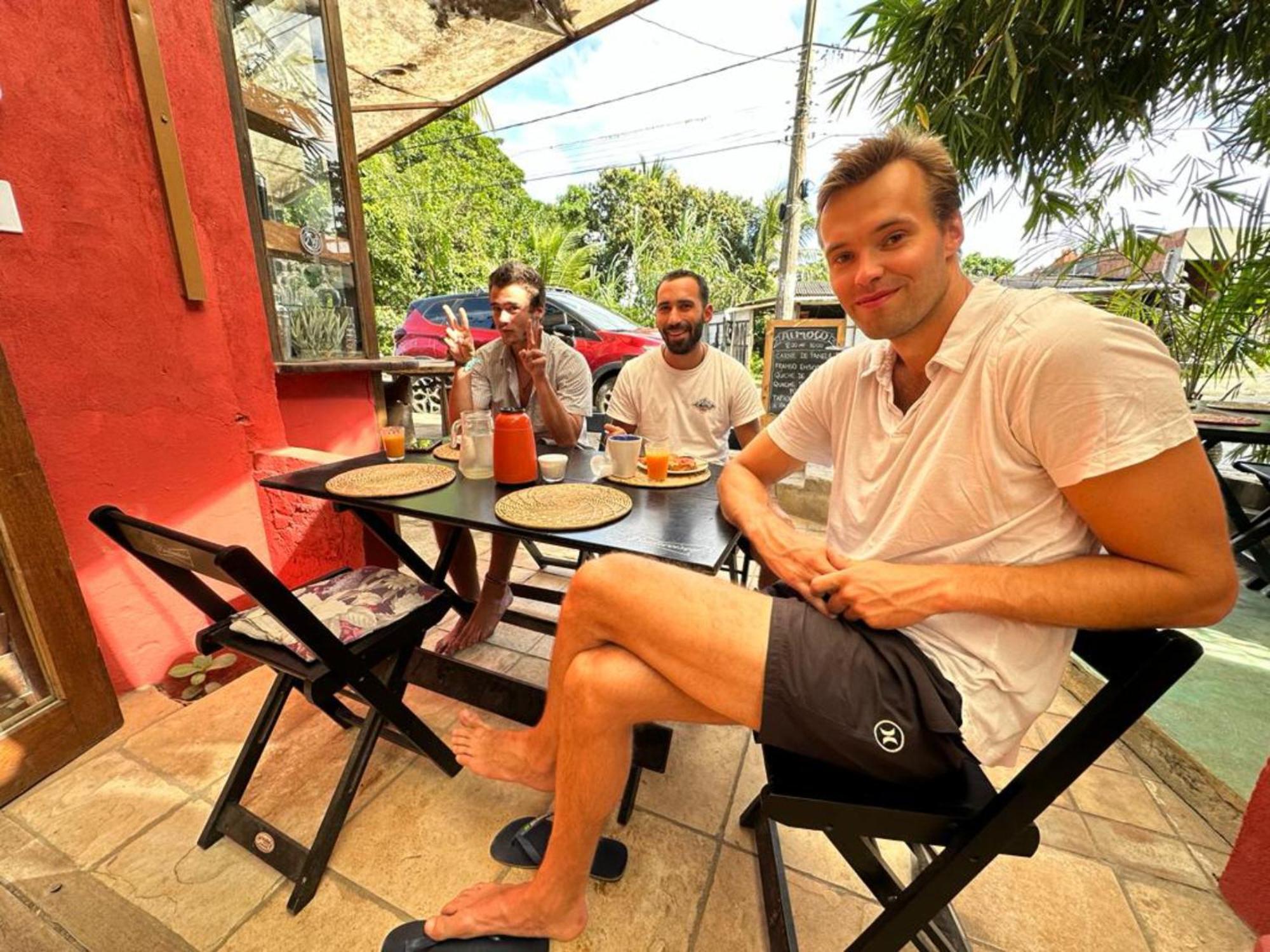 Mais Que Nada Itacaré - Hostel, Bar&Breakfast Exterior foto